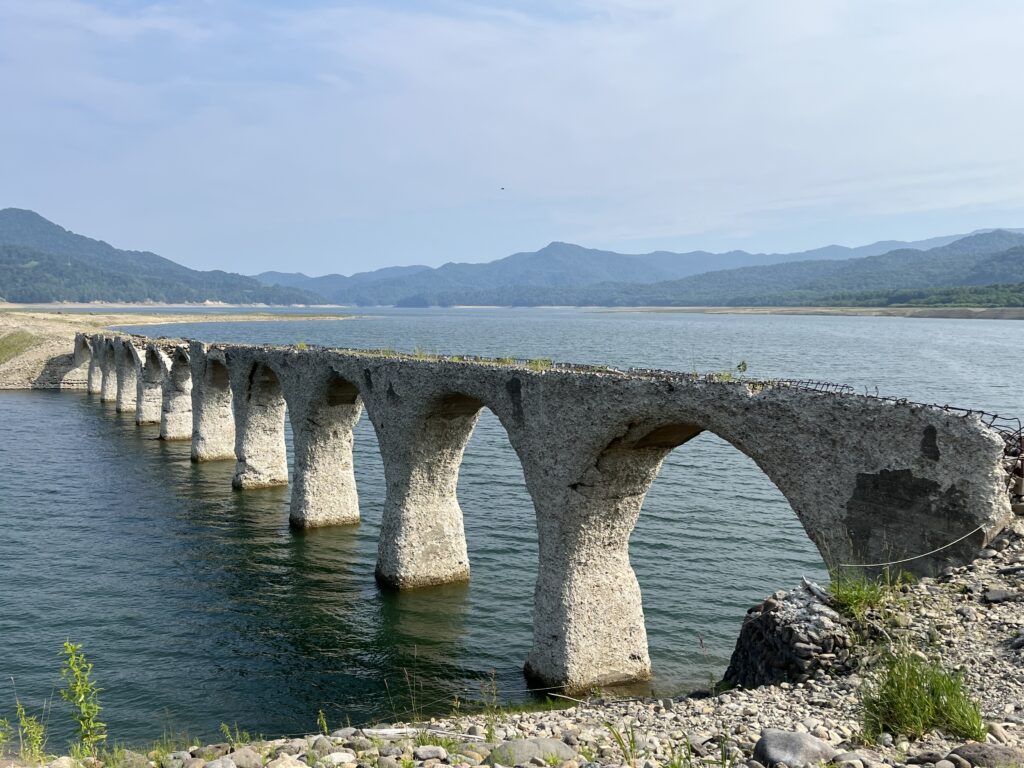 上士幌町 タウシュベツ川橋梁